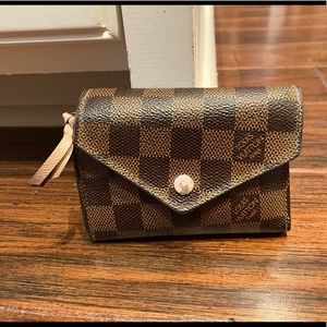 Authentic Louis Vuitton Victorine wallet